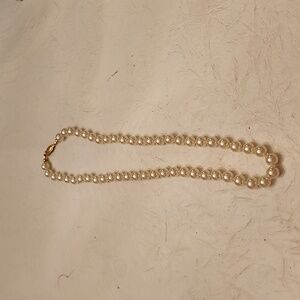 Pearl simulant necklace